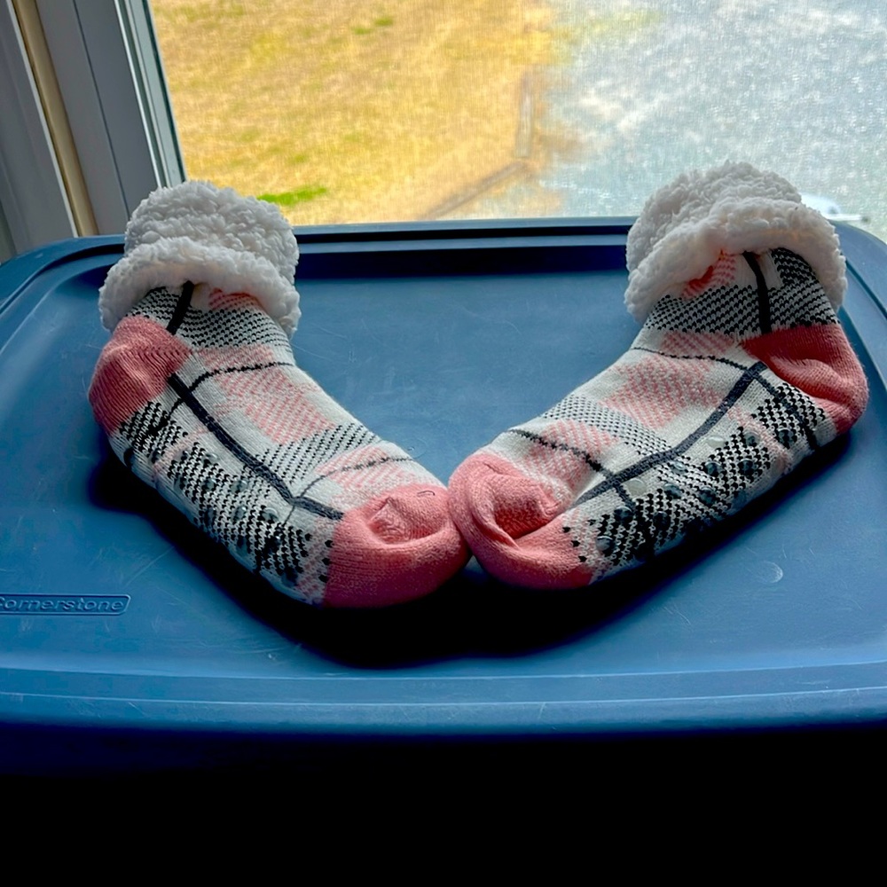 Cozy pink black cream warm slipper socks